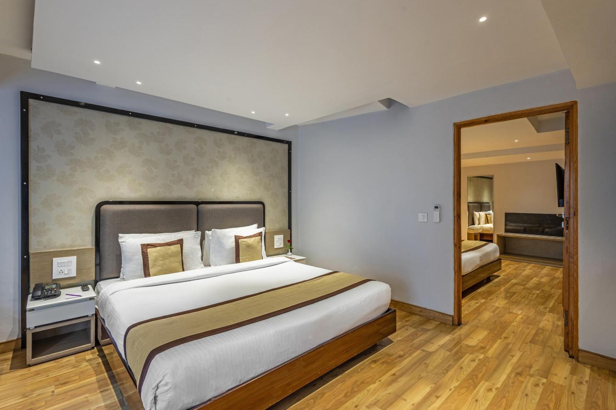 Sterling Legacy Shimla Hotel Exterior photo